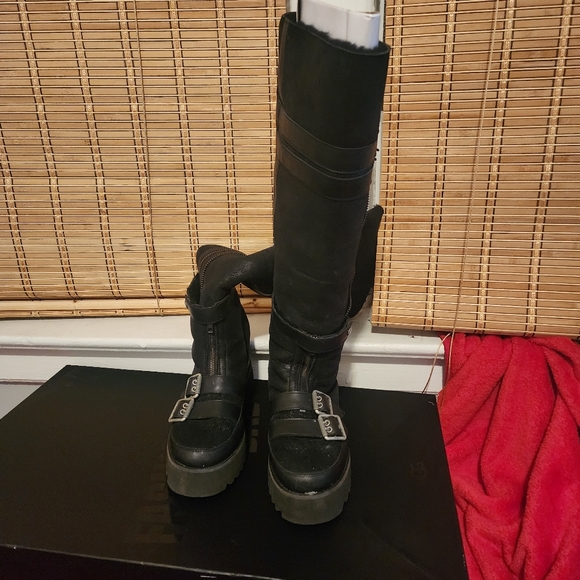 UGG- W MOTO PUNK OTK BOOT - Picture 5 of 12